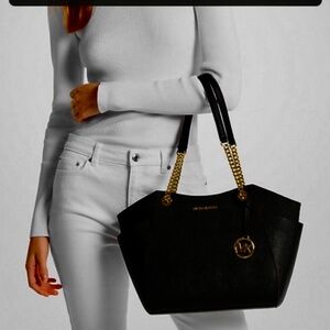 New Michael Kors Purse